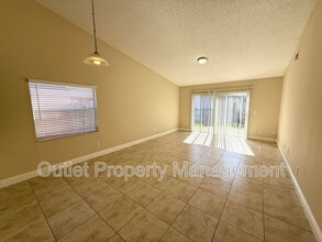4024 Rapids Ct in Orlando, FL - Foto de edificio - Building Photo