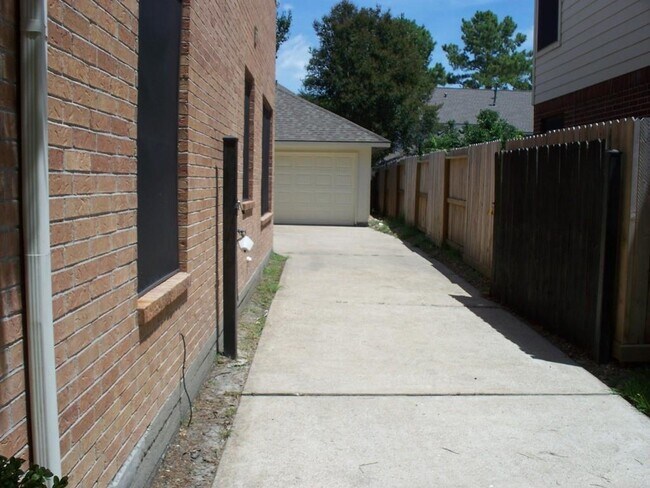 20736 Fawnbrook Ct in Katy, TX - Building Photo - Building Photo