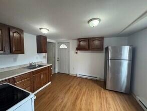 2312 Arctic Ave in Atlantic City, NJ - Foto de edificio - Building Photo