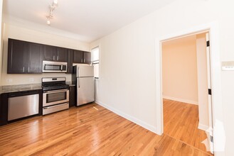 2954 N Racine Ave in Chicago, IL - Building Photo - Building Photo
