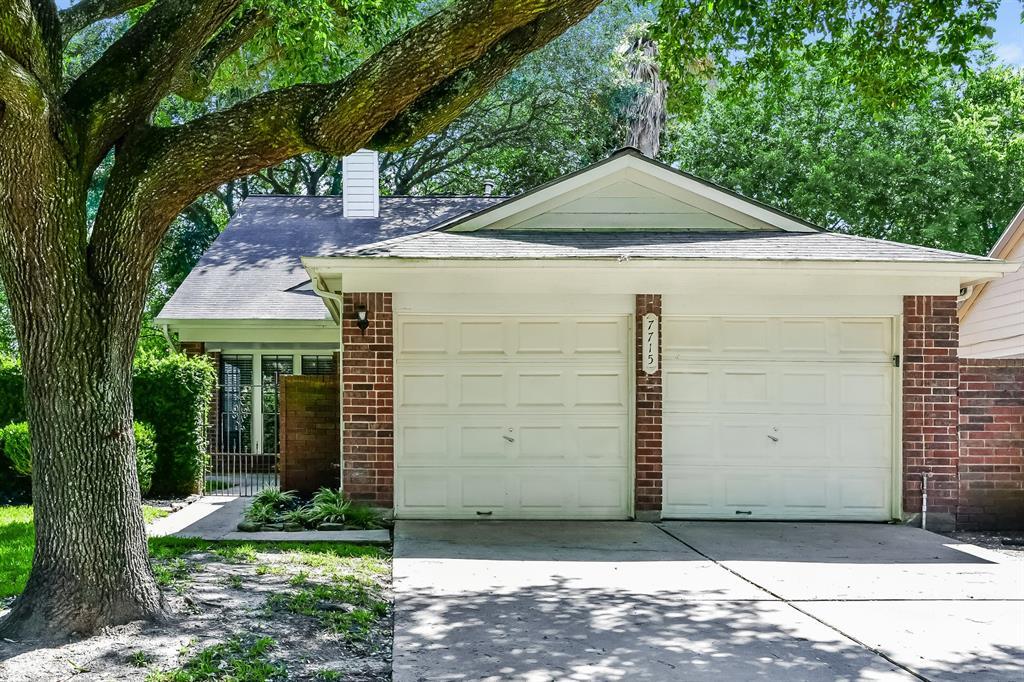 7715 Springville Dr Photo