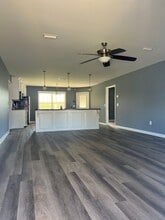 28 Co Rd 276 in Enterprise, AL - Foto de edificio - Building Photo