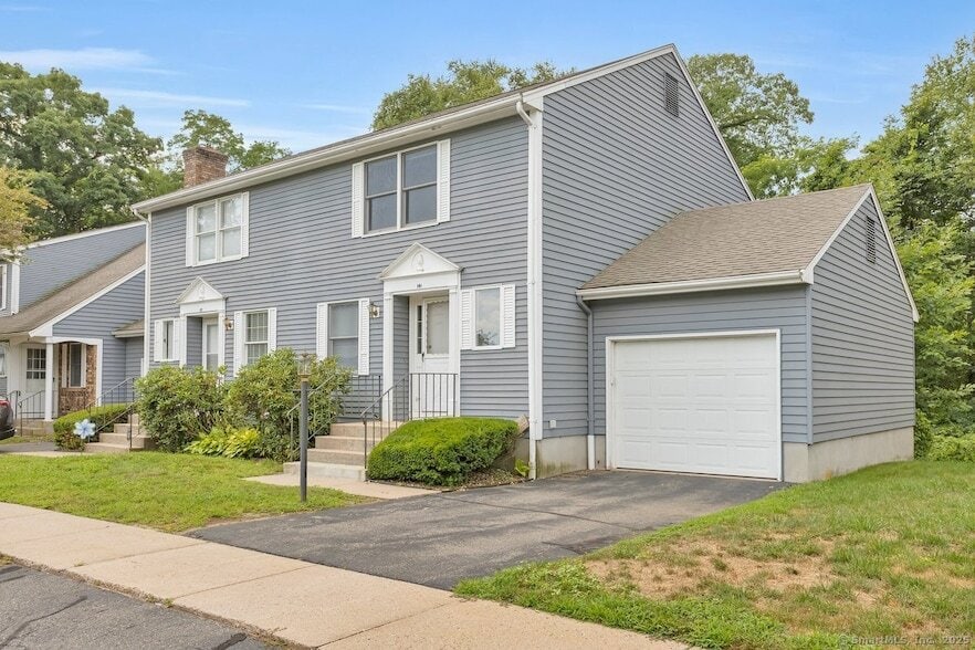 141 Brighton Cir, Unit 3 in Windsor, CT - Building Photo