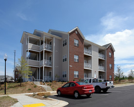 Chamberlain Place Apartments in Winston-Salem, NC - Building Photo - Building Photo