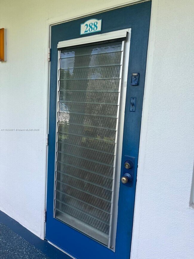 288 North Dr in Deerfield Beach, FL - Building Photo - Building Photo