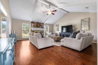 1018 Trowbridge Dr in Houston, TX - Building Photo - Building Photo