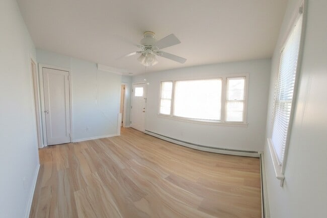 211 Sheridan Ave, Unit UnitA