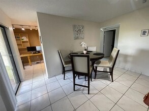 9010 SW 125th Ave in Miami, FL - Building Photo - Building Photo