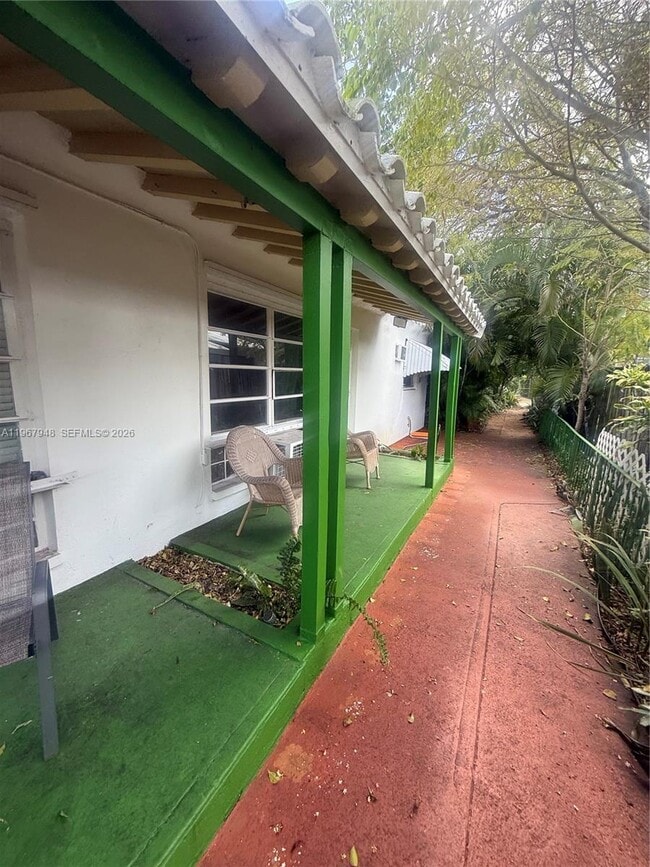 2023 Taylor St in Hollywood, FL - Building Photo - Building Photo