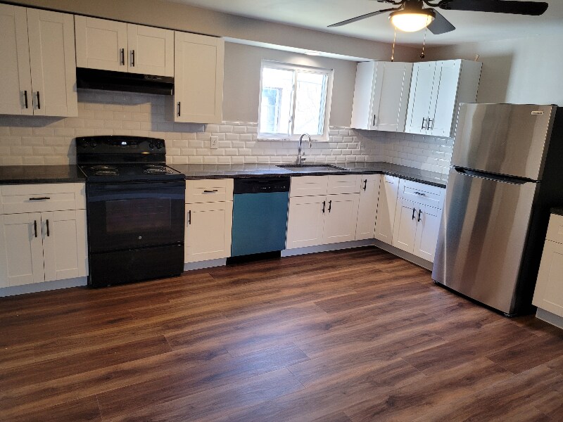 709 Coulter St in Bridgeville, PA - Building Photo