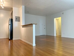 1847 Winona Blvd in Los Angeles, CA - Building Photo - Building Photo