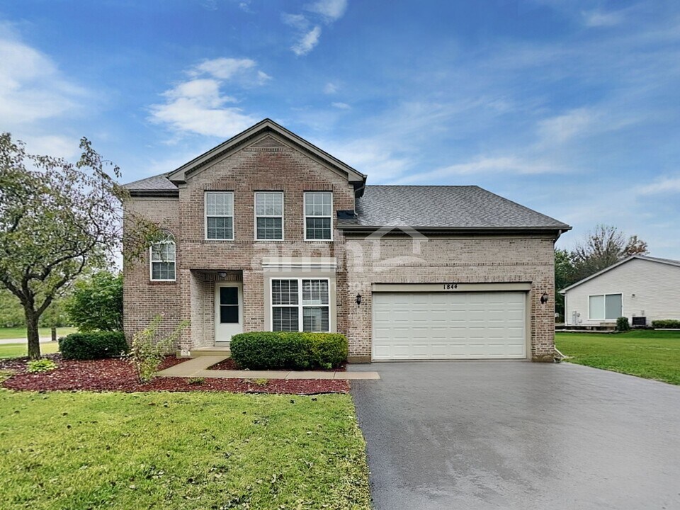 1844 Courtwright Dr in Plainfield, IL - Building Photo
