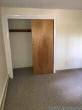 8 R Riverside St in Watertown, MA - Building Photo - Building Photo