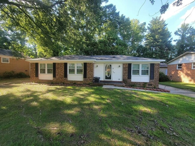 property at 3208 Shallowford Dr