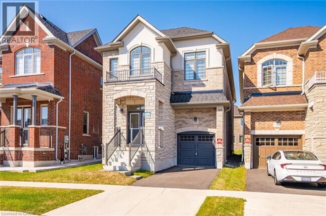 47 Bloomfield Cres in Cambridge, ON - Building Photo - Building Photo