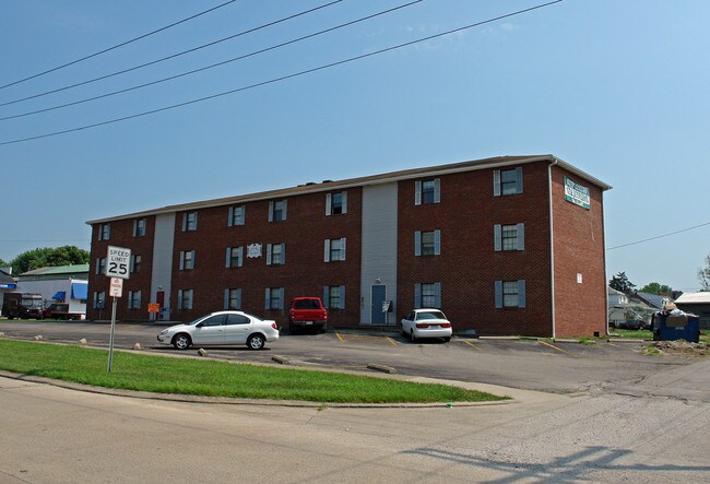Colonial Square Apartments in Huntington, WV - Foto de edificio - Building Photo