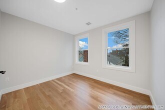 9 Wenham St in Boston, MA - Building Photo - Building Photo