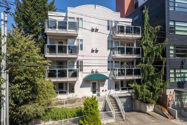 Krystal Place II in Seattle, WA - Building Photo - Building Photo