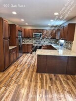 909 Oak Vale Dr in Nashville, TN - Building Photo