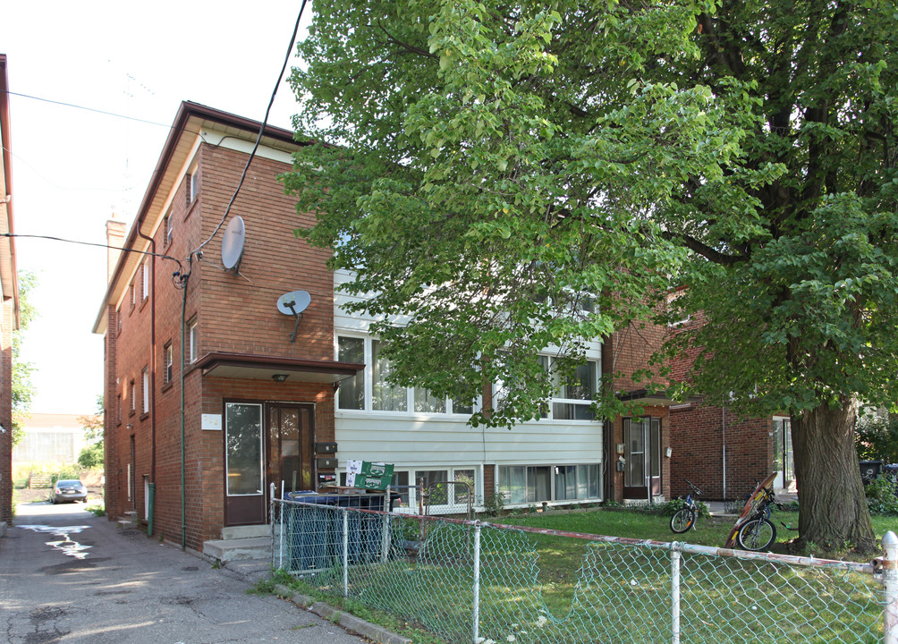 346-348 Hopewell Ave in Toronto, ON - Building Photo