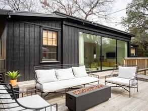 315 E Live Oak St in Austin, TX - Building Photo - Building Photo