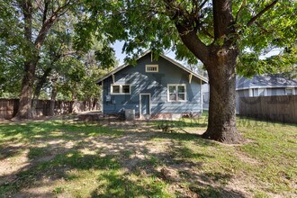 221 N Walnut St in Wichita, KS - Building Photo - Building Photo