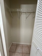 10059 Perfect Dr, Unit G in Port St. Lucie, FL - Foto de edificio - Building Photo