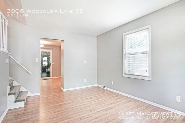3006 Woodcliff Ln SE in Grand Rapids, MI - Building Photo - Building Photo