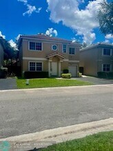 60 NW 110th Ave in Plantation, FL - Building Photo - Building Photo