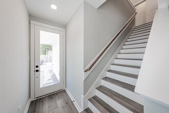 8402 Berry Green Ln in Houston, TX - Building Photo - Building Photo