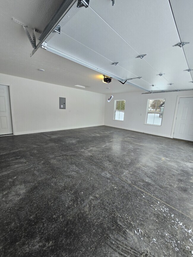 2061 Prosperity Way in Wooster, OH - Building Photo - Building Photo