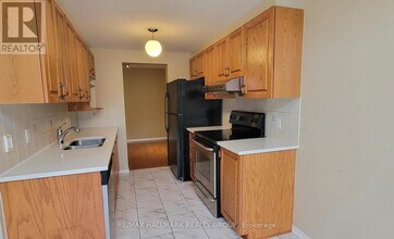 1620 Henri Lauzon St in Ottawa, ON - Building Photo - Building Photo