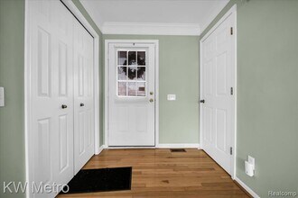 7696 Henley Dr in Ypsilanti, MI - Building Photo - Building Photo