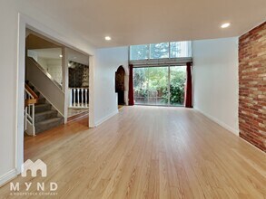 1050 S Monaco Pky in Denver, CO - Building Photo - Building Photo