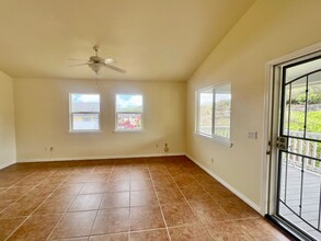 94-1727-1727 Kaulua St in Naalehu, HI - Building Photo - Building Photo
