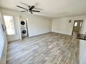 3545 Keystone Av, Unit 7 in Los Angeles, CA - Building Photo - Building Photo