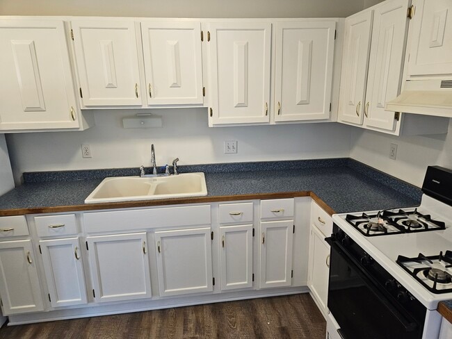 property at 4807 S 19th St