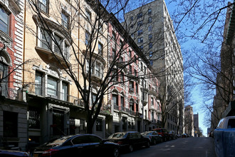 317 W 100th St in New York, NY - Building Photo - Building Photo