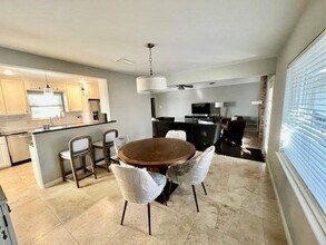 2502 Hollow Hook Rd in Houston, TX - Building Photo - Building Photo