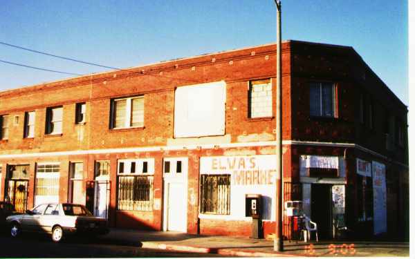 4801-4813 Wall St in Los Angeles, CA - Building Photo