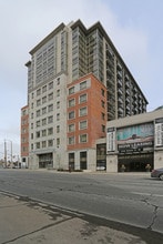 Regency on Main in Hamilton, ON - Building Photo - Building Photo