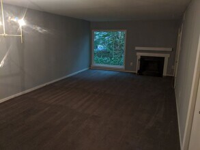 10224 Iron Mill Rd in Richmond, VA - Building Photo - Building Photo