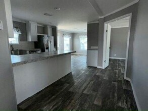 6141 Balboa Ave in New Port Richey, FL - Foto de edificio - Building Photo