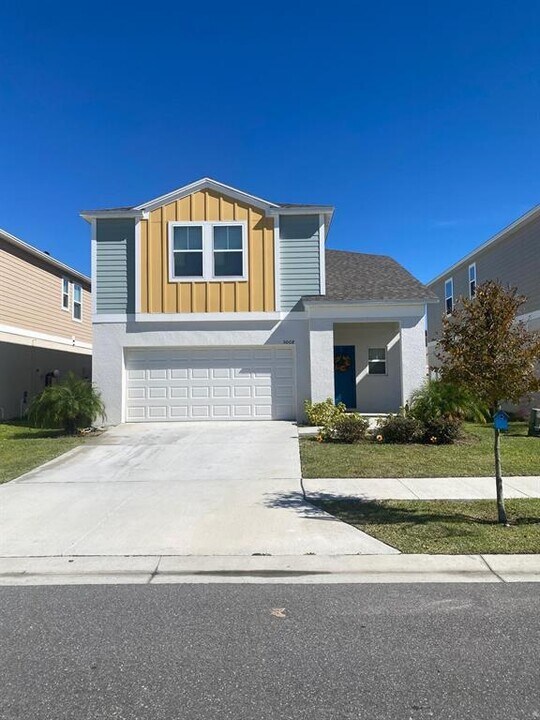 5008 Starboard St in Haines City, FL - Building Photo