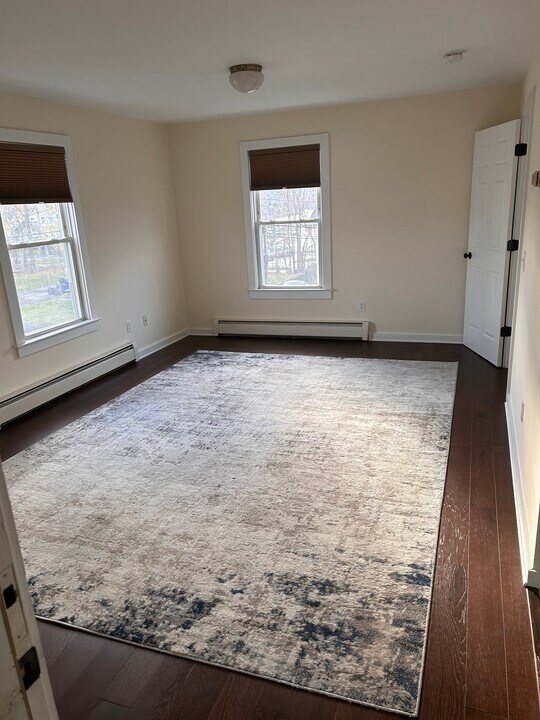 2 Selleck St in Norwalk, CT - Building Photo