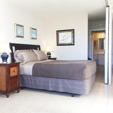 435 Seaside Ave in Honolulu, HI - Building Photo - Building Photo