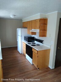 160 N 700 W photo'