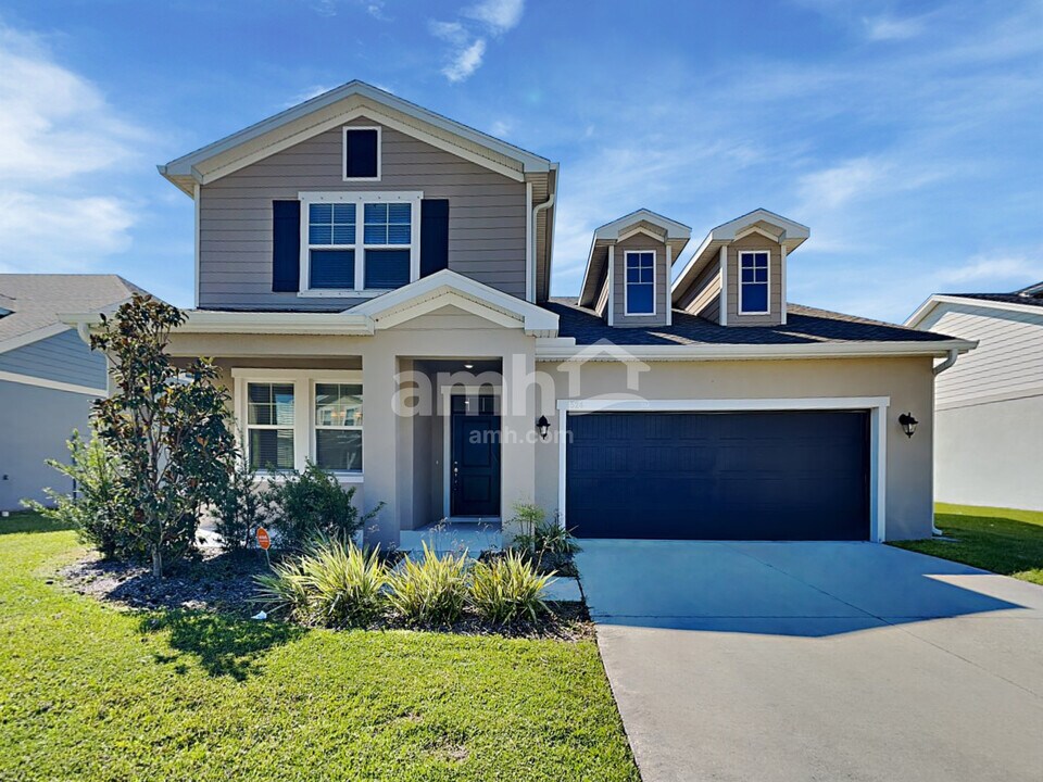 524 Pine Terrace Dr in Ruskin, FL - Building Photo