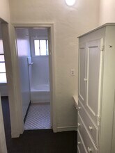 4156 Rosewood Ave in Los Angeles, CA - Building Photo - Building Photo