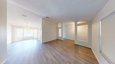 2696 Sweet Springs St in Deltona, FL - Building Photo - Building Photo